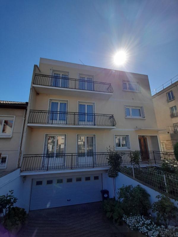 Immeuble - 279 m² - 12 pièces