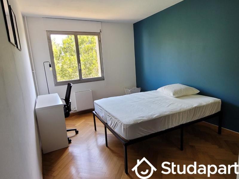 Chambre - 11 m² - 1 pièce