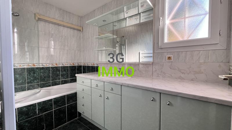 Maison - 89 m² - 5 pièces