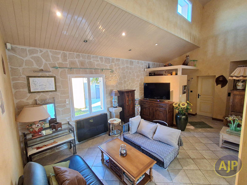 Maison - 139 m² - 7 pièces