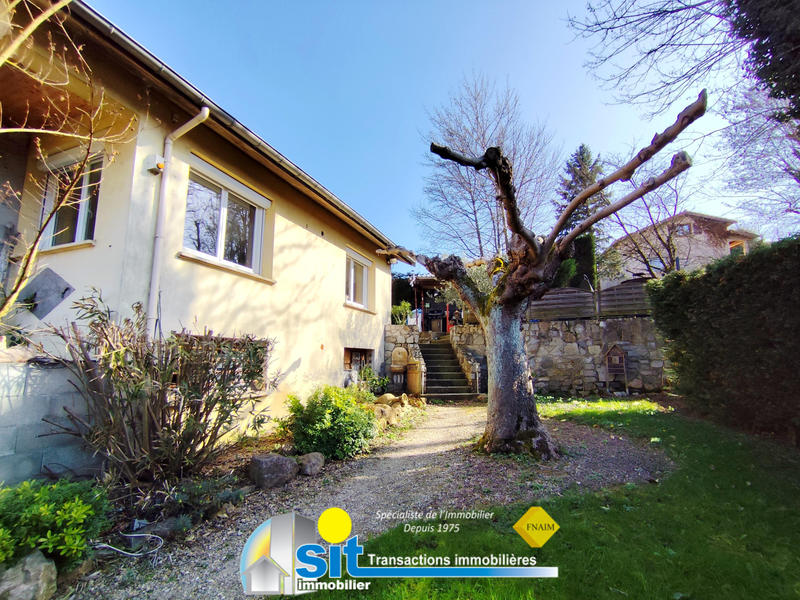 Maison - 104 m² - 3 pièces