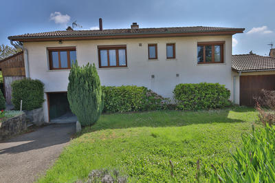 Maison - 95 m² - 4 pièces