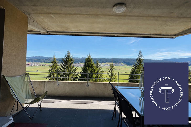 Appartement - 102 m² - 4 pièces