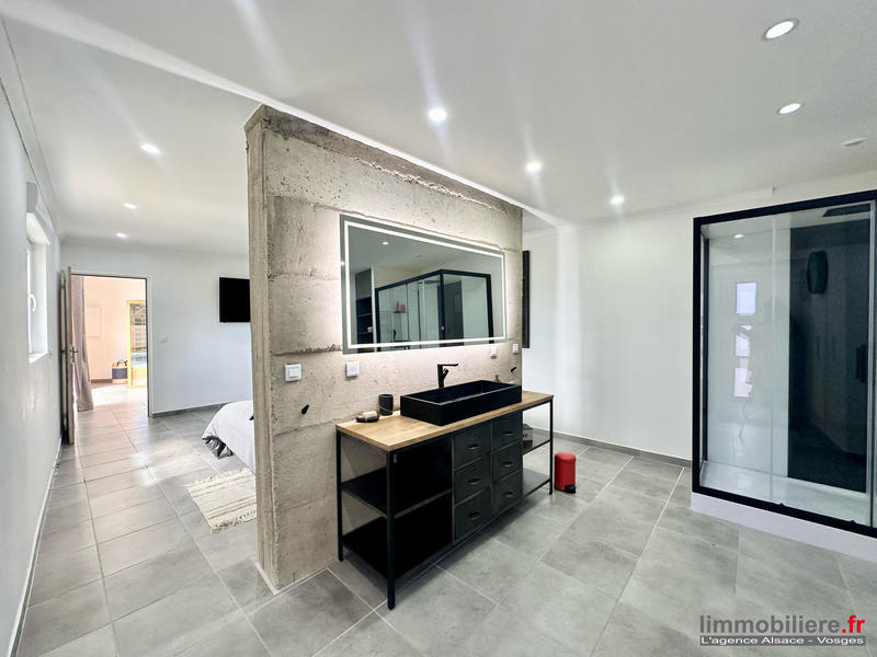 Villa - 200 m² - 7 pièces