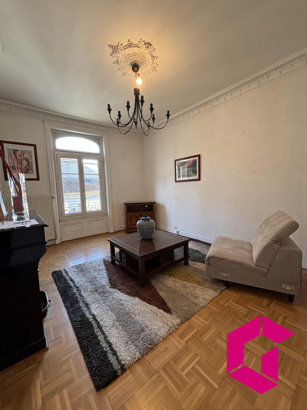 Appartement - 62 m² - 2 pièces