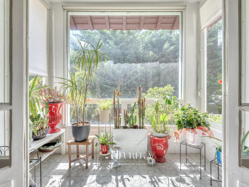 Maison - 180 m² - 7 pièces