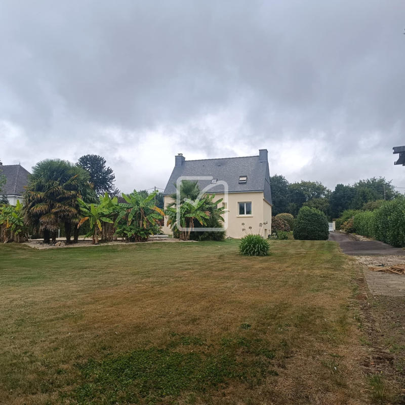 Maison - 180 m² - 7 pièces