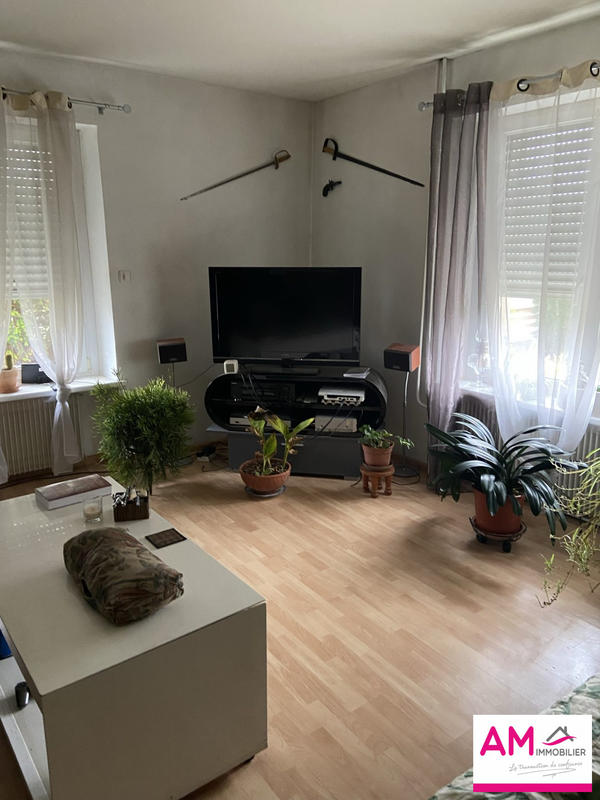 Maison - 220 m² - 9 pièces