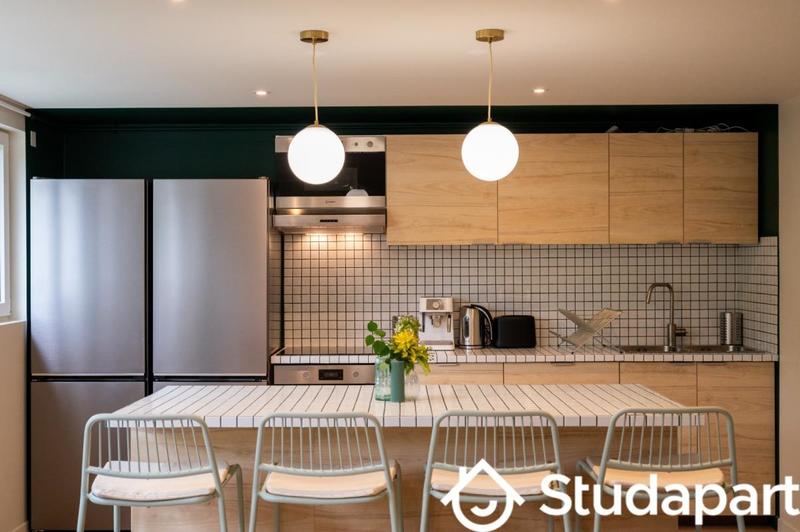 Chambre - 11 m² - 1 pièce