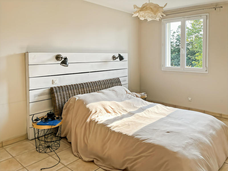 Maison - 213 m² - 7 pièces