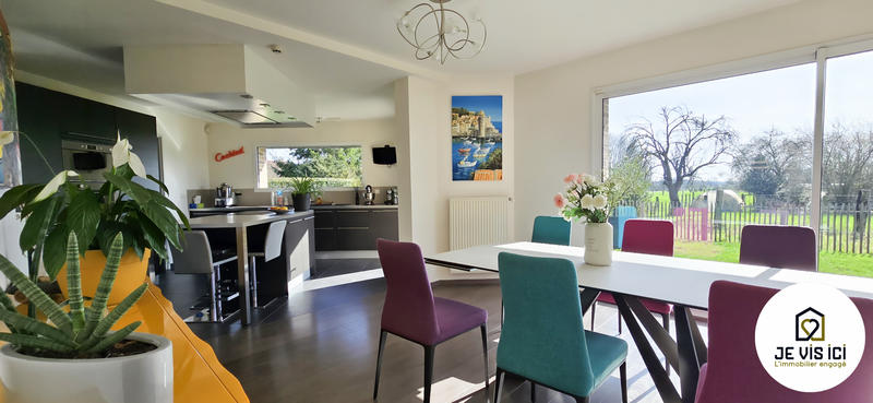 Maison - 199 m² - 8 pièces