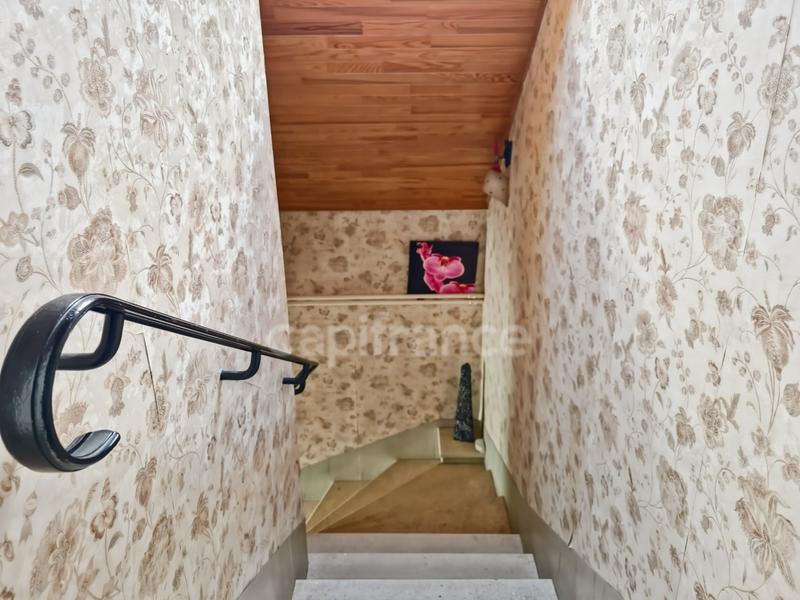 Maison - 178 m² - 8 pièces