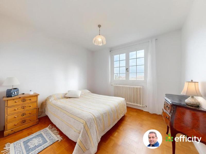 Pavillon - 187 m² - 7 pièces