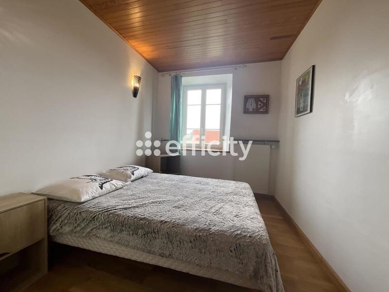 Maison - 188 m² - 8 pièces