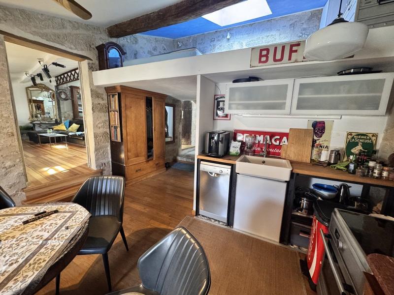 Appartement - 125 m² - 6 pièces