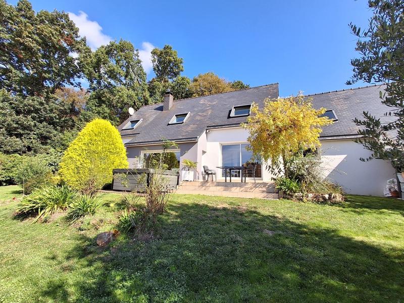 Maison - 140 m² - 7 pièces