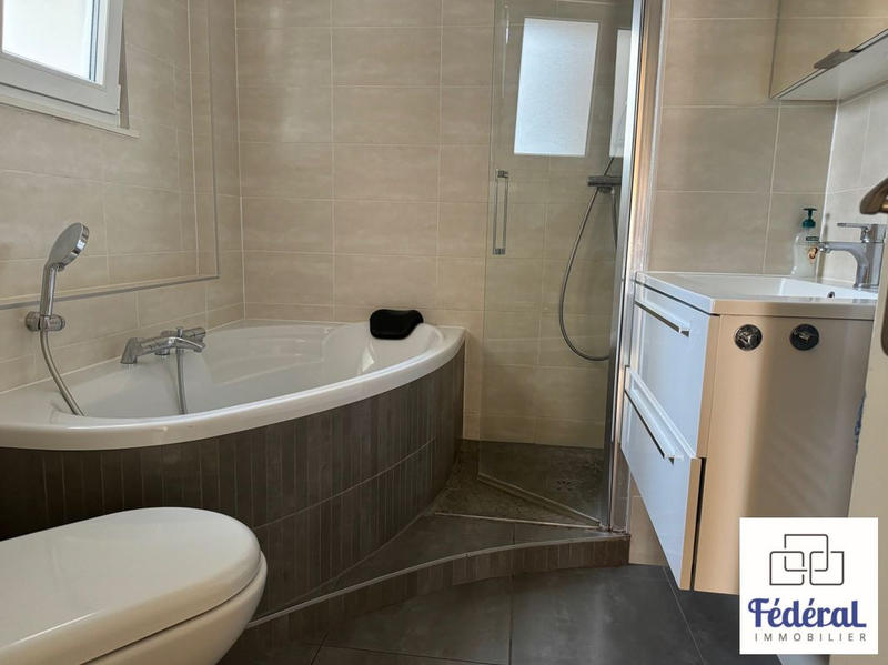 Appartement - 127 m² - 6 pièces