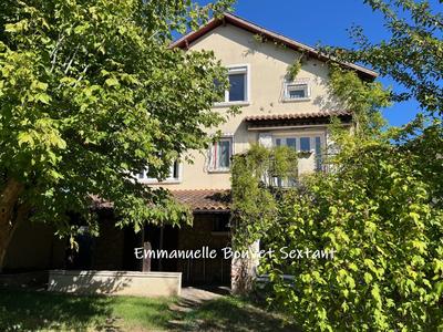 Maison de ville - 209 m² - 9 pièces