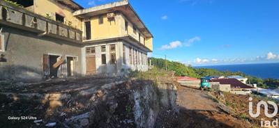 Maison - 1 327 m² - 20 pièces