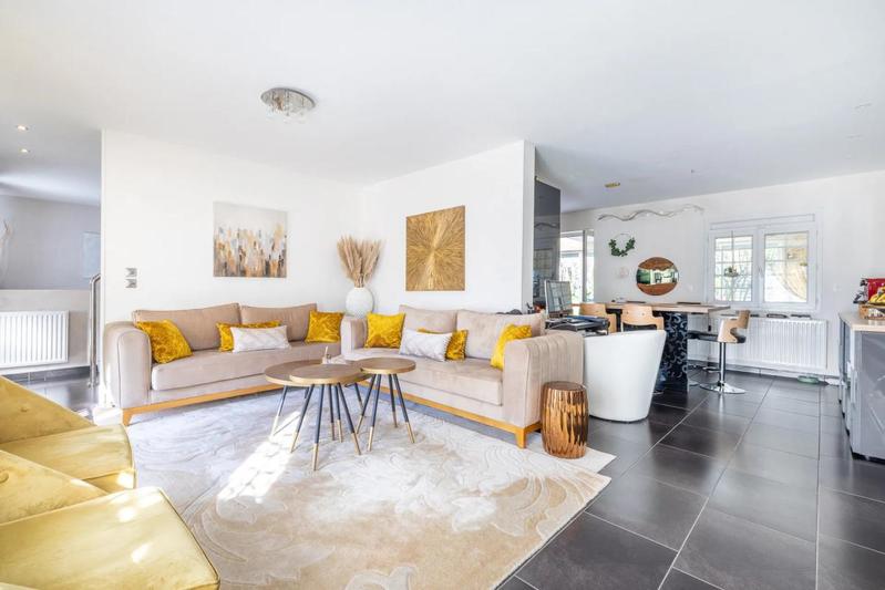 Maison - 117 m² - 7 pièces