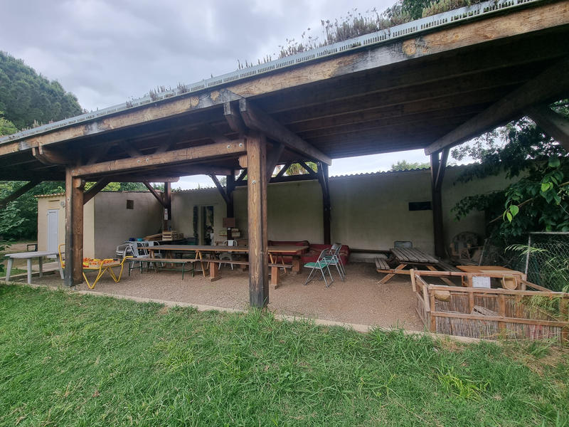 Propriété - 90 m² - 7 pièces