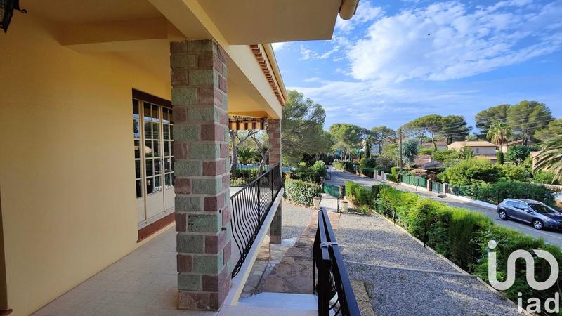 Maison - 200 m² - 7 pièces