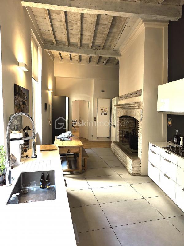 Appartement - 212 m² - 6 pièces