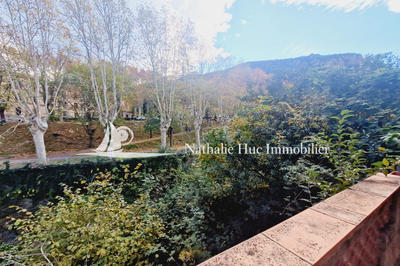 Maison - 300 m² - 9 pièces