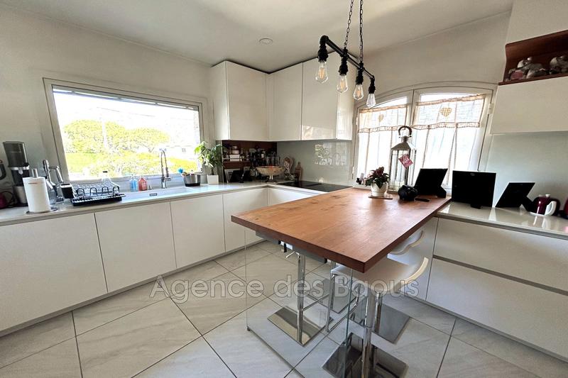 Maison - 260 m² - 7 pièces