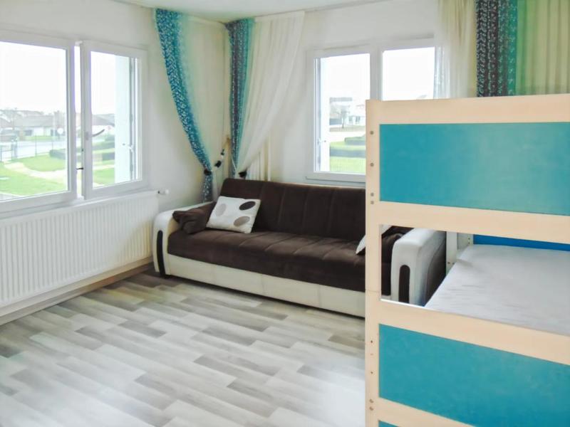 Maison - 145 m² - 9 pièces