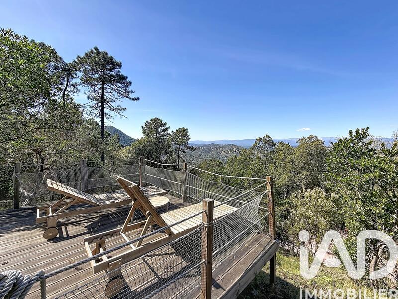 Maison - 130 m² - 5 pièces