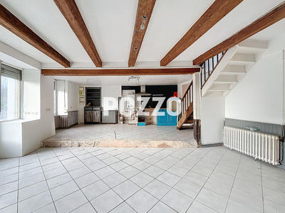 Maison - 140 m² - 5 pièces