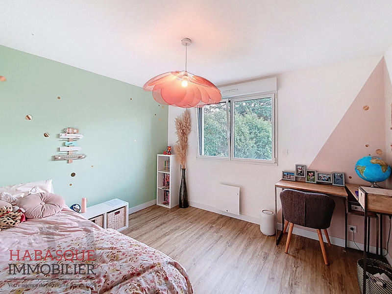 Maison - 186 m² - 6 pièces