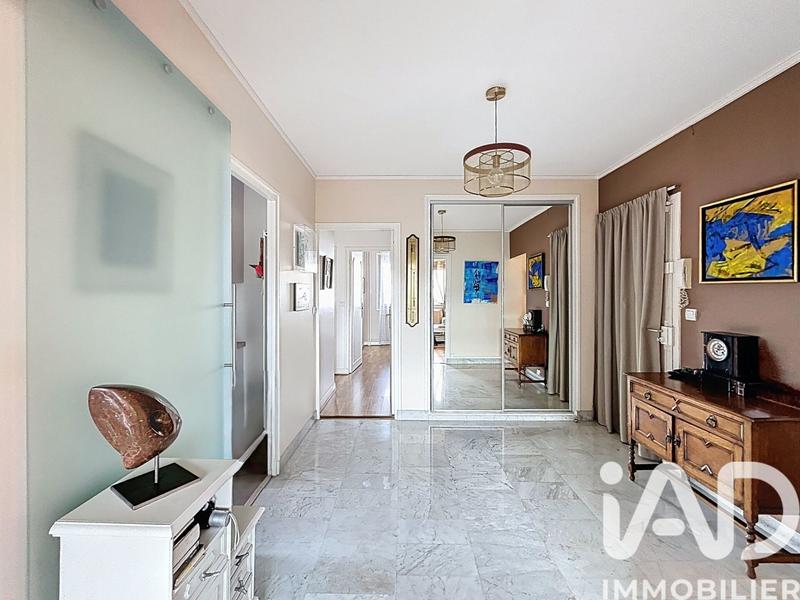 Appartement - 111 m² - 5 pièces