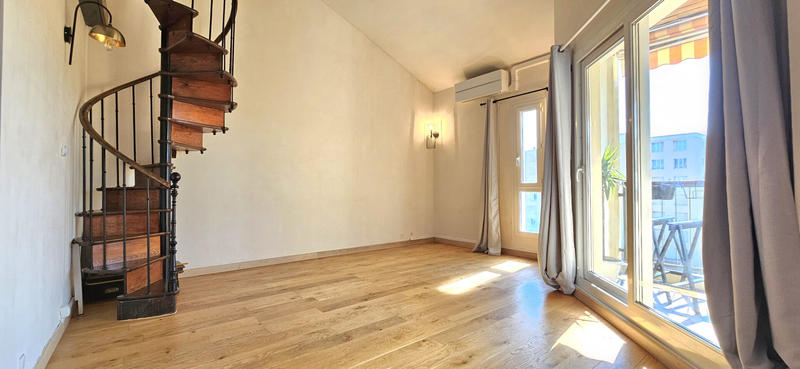 Appartement - 114 m² - 6 pièces