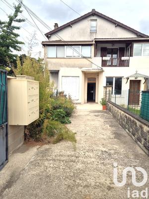 Studio - 42 m² - 1 pièce