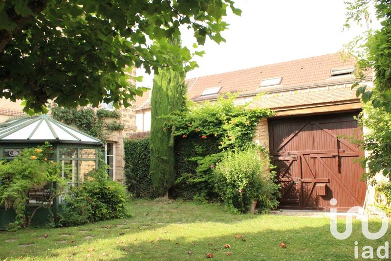Maison - 207 m² - 8 pièces