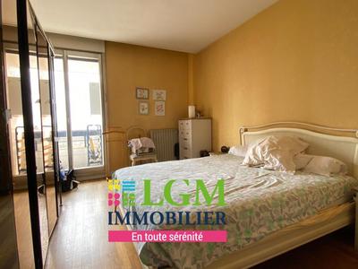 Appartement - 120 m² - 4 pièces
