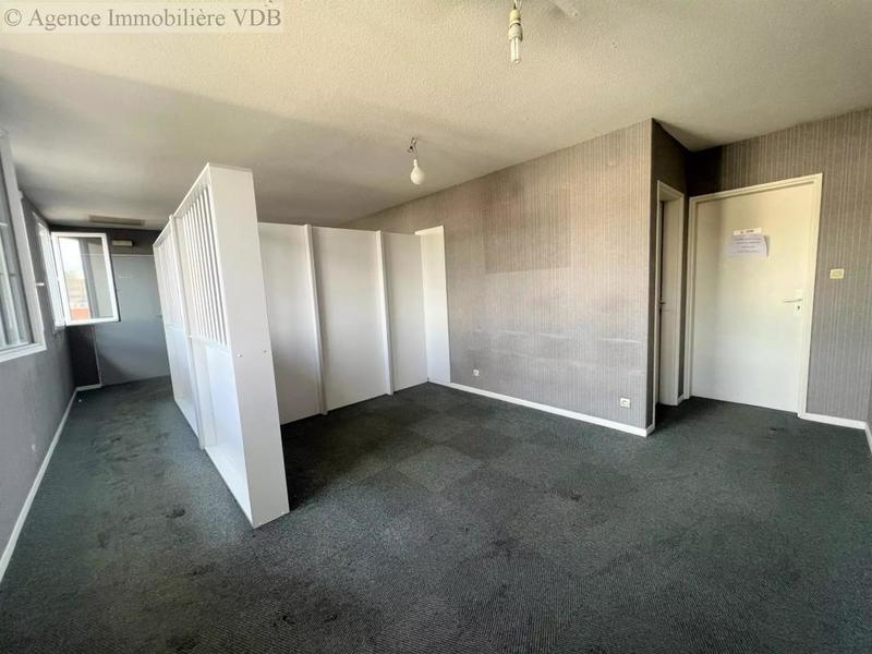 Local commercial - 138 m² - 7 pièces