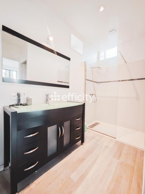 Maison - 175 m² - 6 pièces