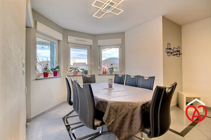 Maison - 216 m² - 7 pièces