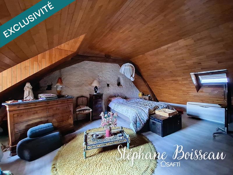 Maison - 219 m² - 10 pièces