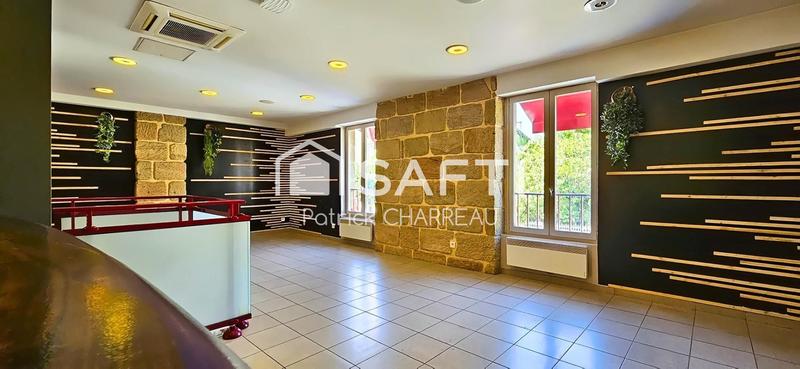 Local commercial - 214 m² - 7 pièces