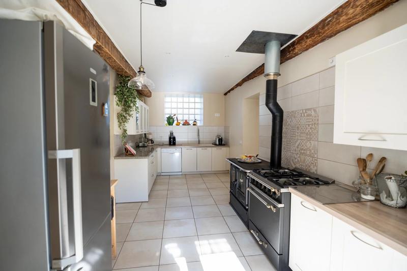 Maison - 185 m² - 5 pièces