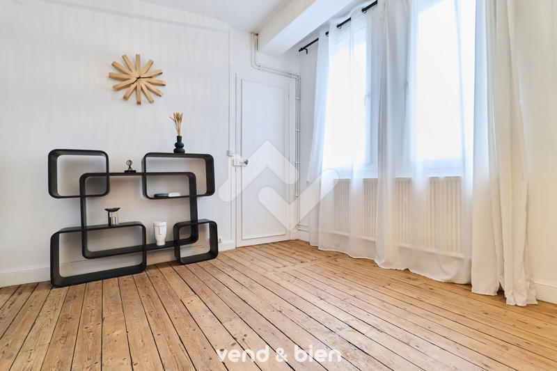 Maison - 102 m² - 4 pièces