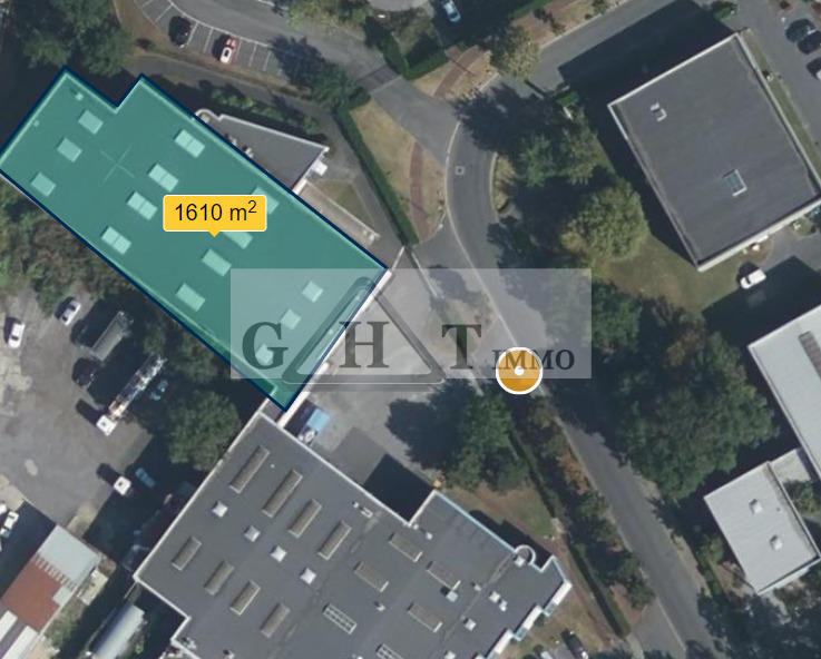 Entrepôt - 1 640 m²