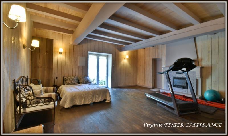 Longère - 327 m² - 10 pièces