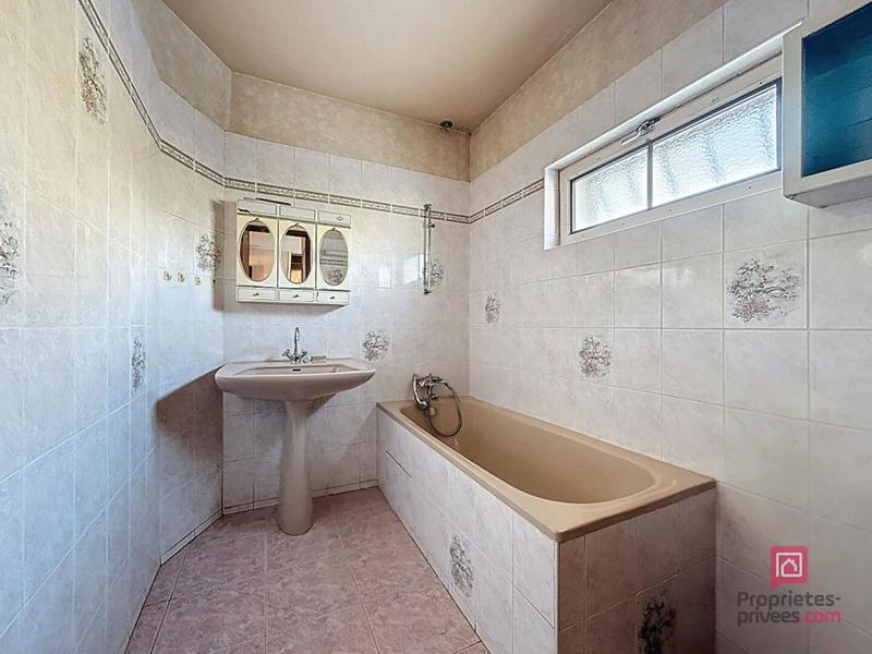 Maison - 90 m² - 3 pièces