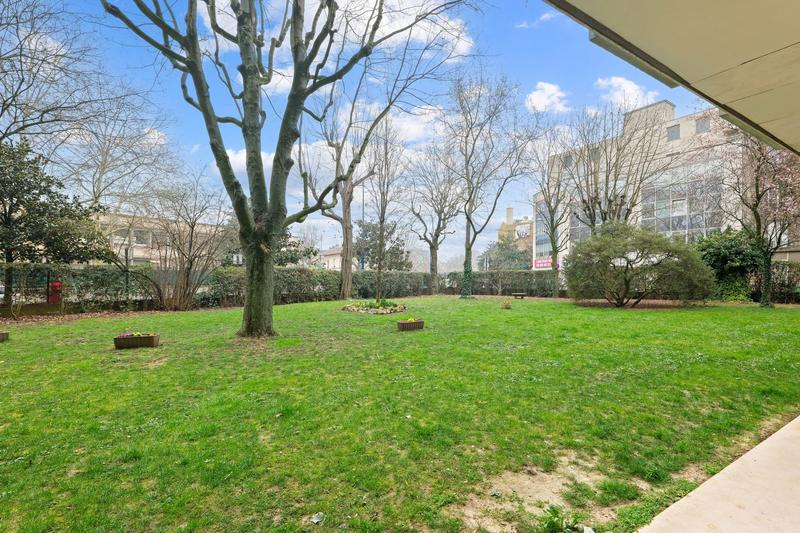 Appartement - 100 m² - 5 pièces