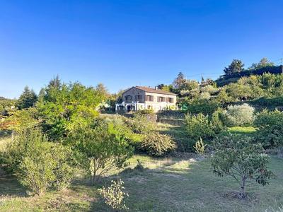 Maison - 148 m² - 9 pièces